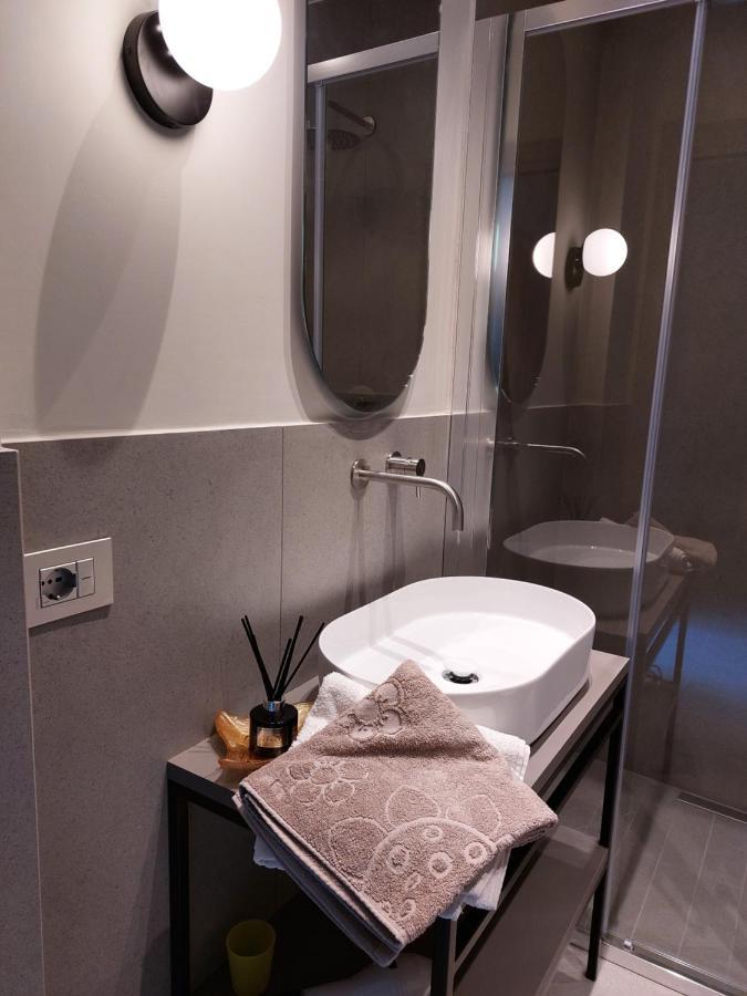 The 6 Apartments Rimini Exterior photo